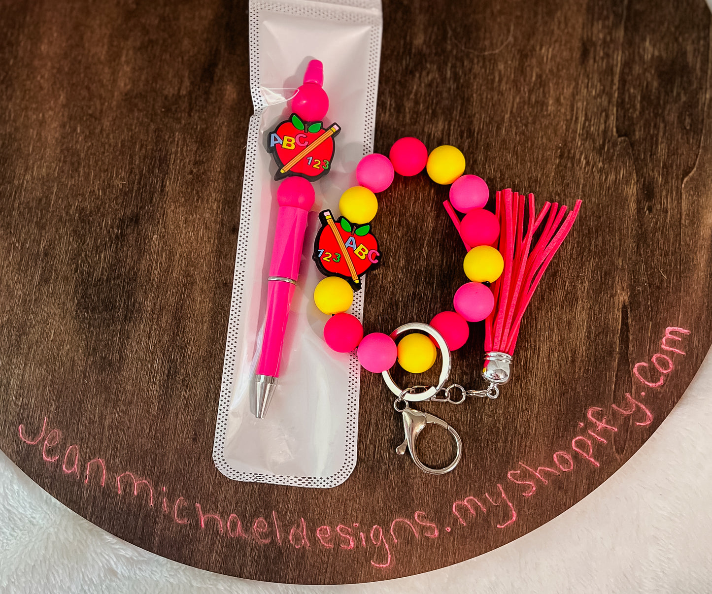 Silicone wristlet keychain, custom