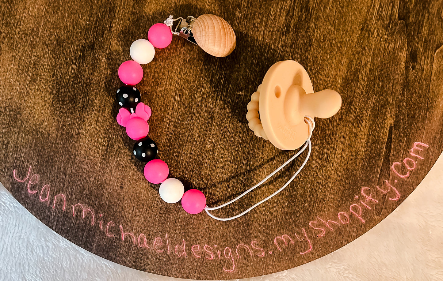 Silicone pacifier clip, custom